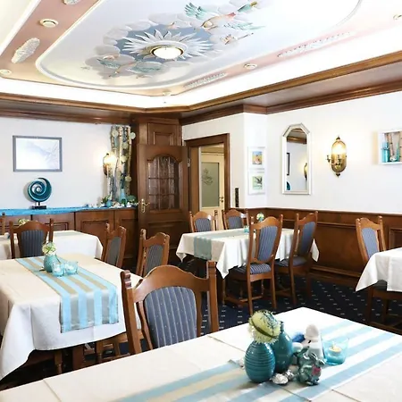 Otel Trapp 3*